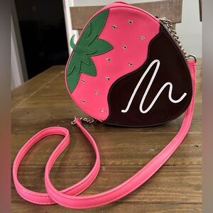 Rare Kate Spade Crème de la Creme Chocolate-Dipped Strawberry Crossbody